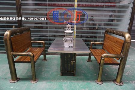 自動燒烤機(jī),自動烤串機(jī),自動電烤爐,自動燒烤爐,自動燒烤設(shè)備